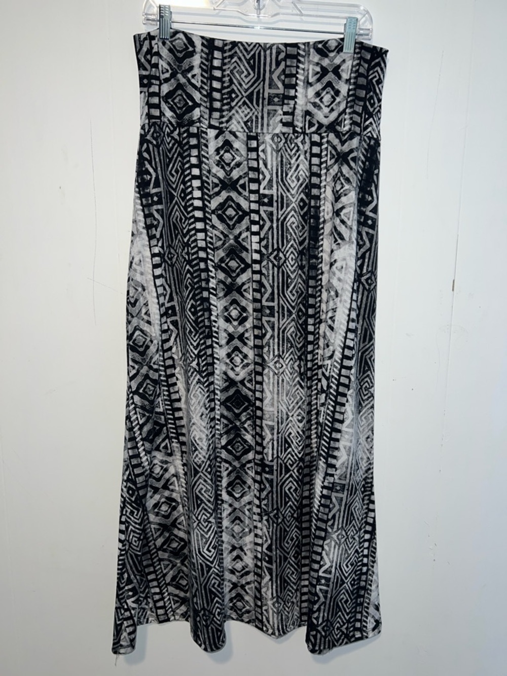 Lily Rose Black & White Geometric Maxi Skirt Size XL